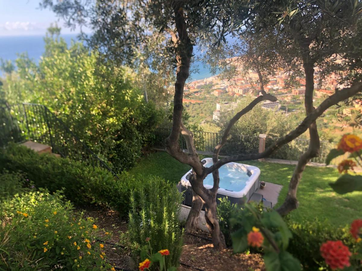 Villa Angela Luxury تْشيفالو المظهر الخارجي الصورة